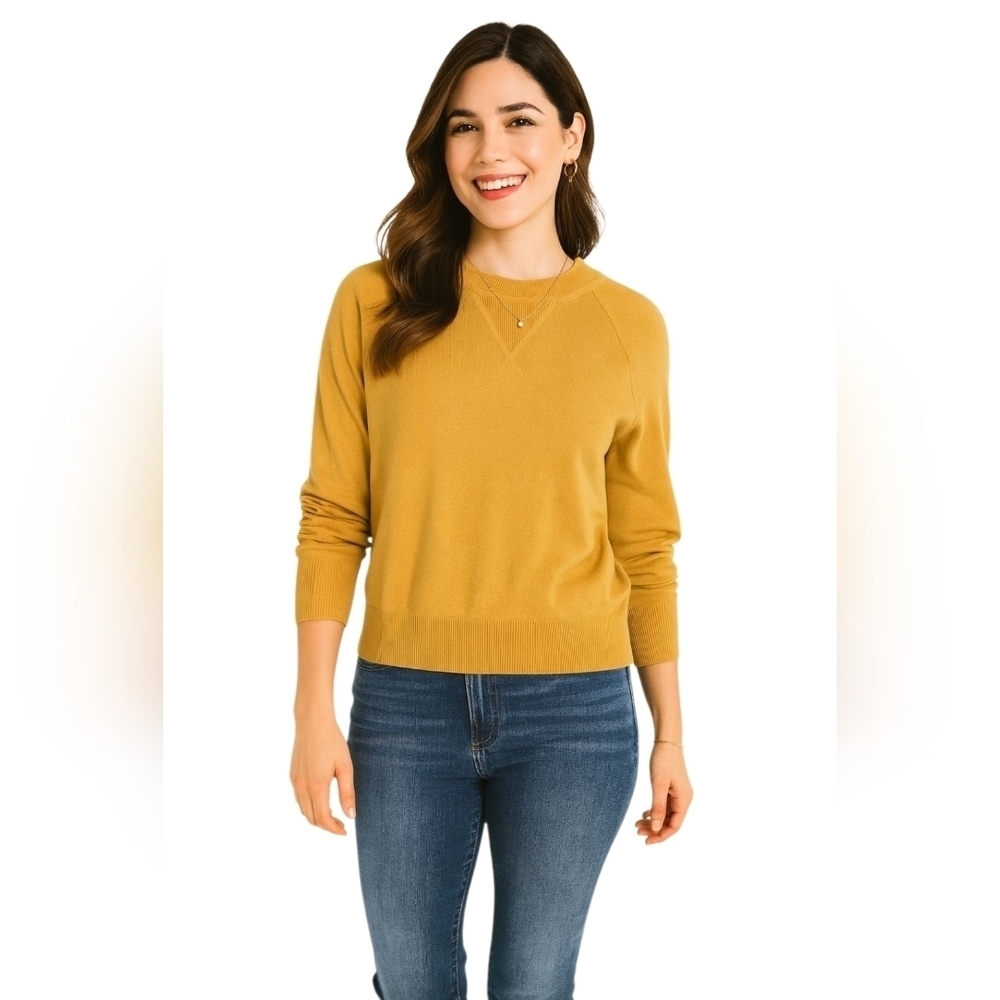 Everlane Cashmere Pullover Sweater in Yellow Casual Comfy